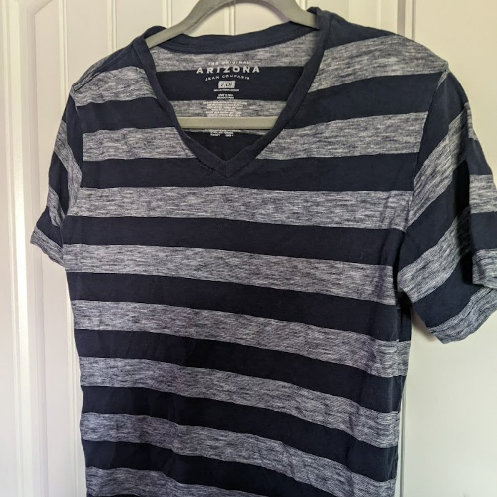 Men's small Arizona short sleeved T-shirt striped blue and gray v-neck